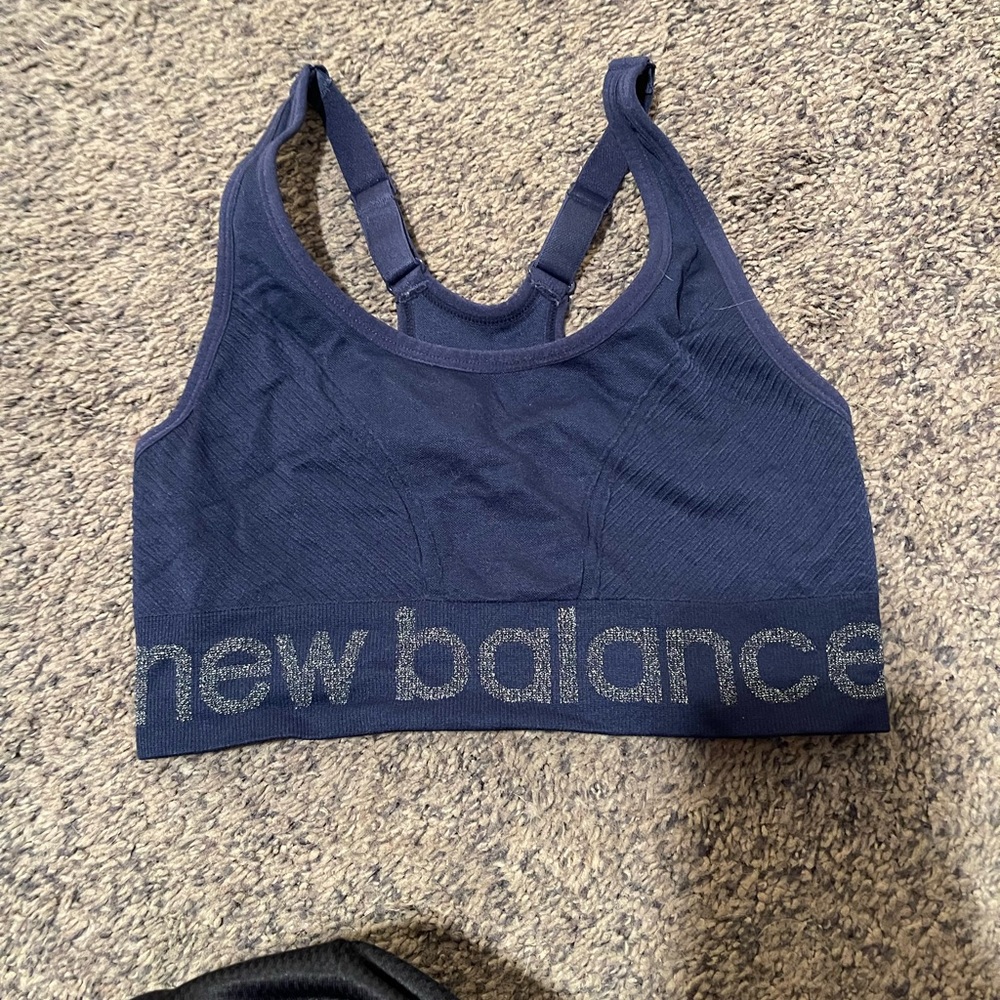 sports bra